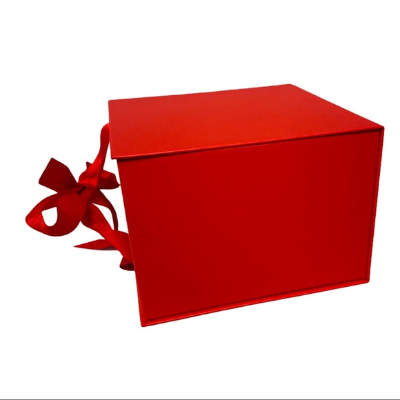 Hallmark Red Large Ribbon Tied Gift & Keepsake Box - Picture 4 of 10